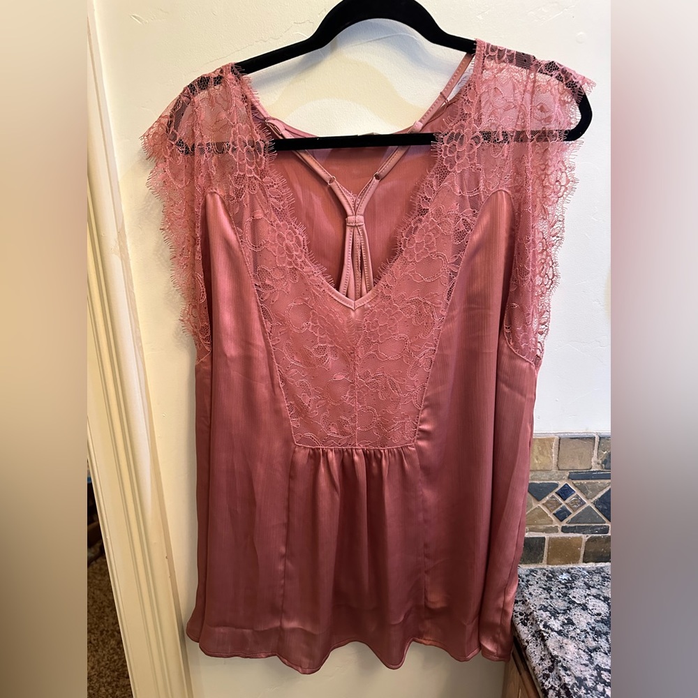 Pink tank top silk and lace